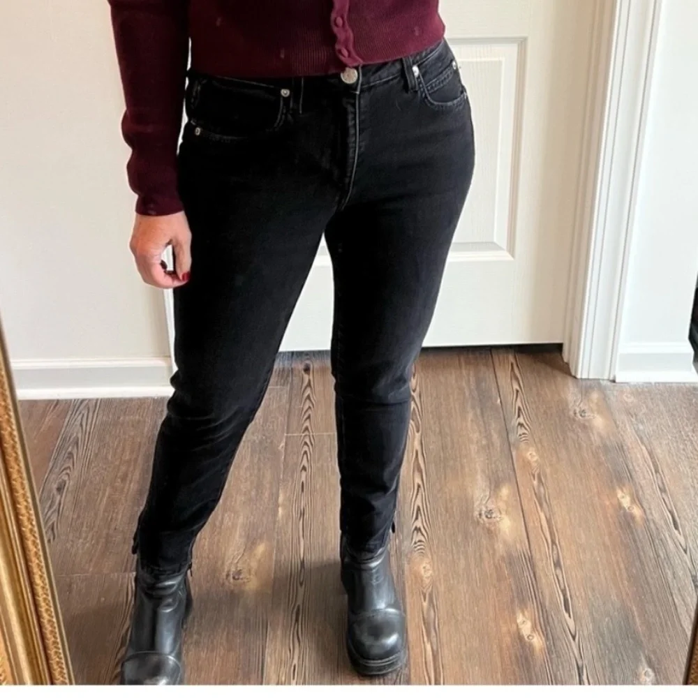 AMO X REVOLVE HIGH RISE TWIST SKINNY JEANS SIZE 28 black magic